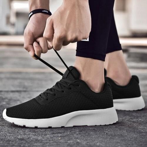 Super Light Men Sneakers Breathable Mesh Running Shoes Antislip Lace-up Sport Shoes Flexible Comfort Athletic Shoes Gym Trainers