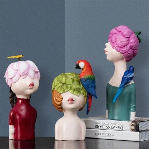 [HHT] Nordic Light Luxury Abstract Girl Sculpture Resin Crafts Home Decoration for Living Room Wine Cabinet TV Cabinet Gifts