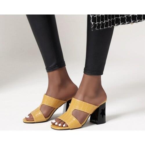 Summer 2020 new fashion sexy high heel thick heel sandals womens summer new wear large