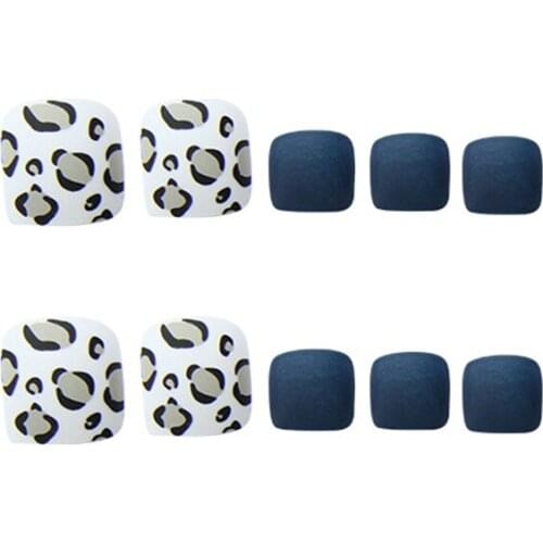 24pcs Leopard Printed Toenails Patch Glue Type Removable Short Paragraph Fashion Manicure False ToeNails Patch SANA889