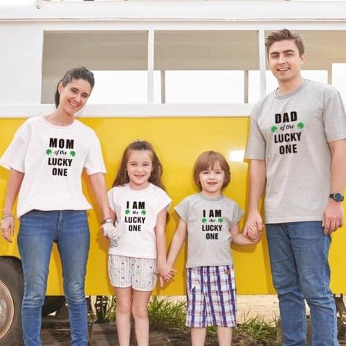 2021 mom and dad parent-child wear short-sleeved T-shirt creative and comfortable four-leaf clover letter print family of three