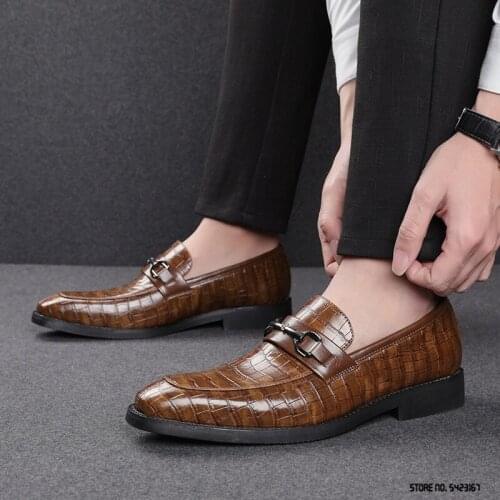 British Gentleman Black Brown Slip On Flats Shoes For Men Casual Oxford Formal Dress Wedding Footwear Sapatos Tenis Masculino