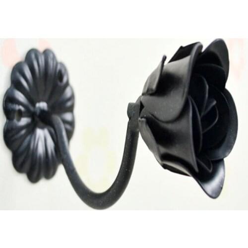 Continental retro clothing store display racks coat hanger clothes shop walls, wrought iron wall hooks wall hanging point