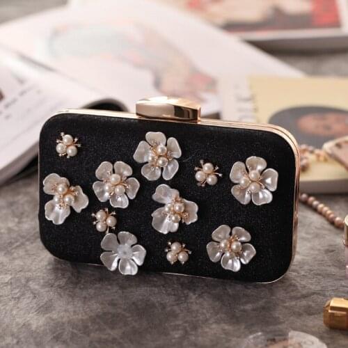 Clutch Bride Ladies Evening Bags New Fashion Flower Pearl Chain Crossbody Bags Women Gold Bling Small Wedding Handbag Purse