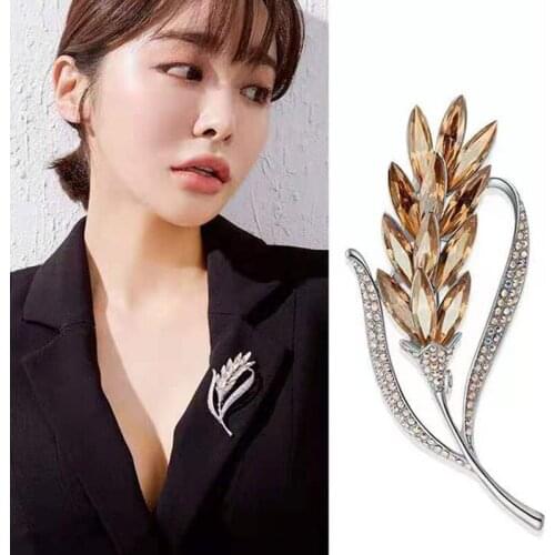 Creative New Zircon Flower Brooches for Women Retro Simple Rice Ear Corsage Suit Coat Sweater Jewelry Accessories Party Gift