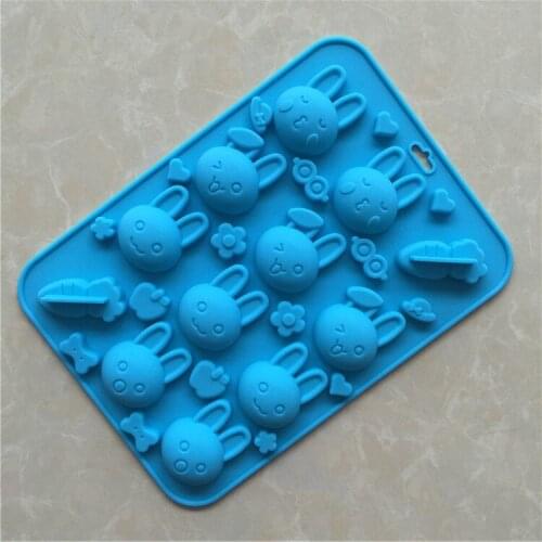 Currently Available Wholesale 10 with Multi-Expression Rabbit Carrot Cute Silica Gel Chocolate Mold XG639