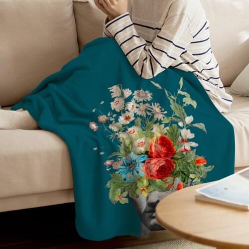 Statue And Flower Printed Flannel Blanket Soft Throw Blanket Machine Washable Blankets for Beds