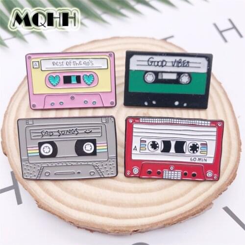 Creative Retro Music Tape CD Gramophone Pink Love Enamel Brooch Alloy Badge Denim Clothes Bag Pin Cute Jewelry Gift For Friend