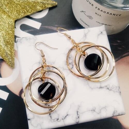 The New 2021 Luxury Temperament Creative Jewelry High-end Elegant Geometric Round Wedding Party Female Personality Earrings