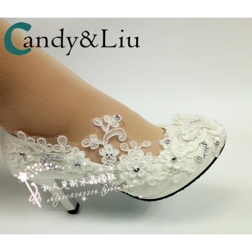 Lace flowers pearl water drill wedding shoes high heel wedding photo butterfly shallow toast back to the door bridesmaid