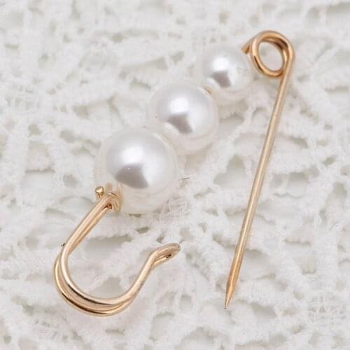 Mendittorosa White Brooches For Clothes