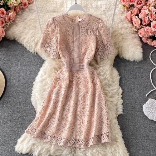 2021 Summer Korean Womens Fashion Dress Temperament Round Neck Short Sleeve Lace Hollow Slim High Waist A-Line Dress Mini zh814