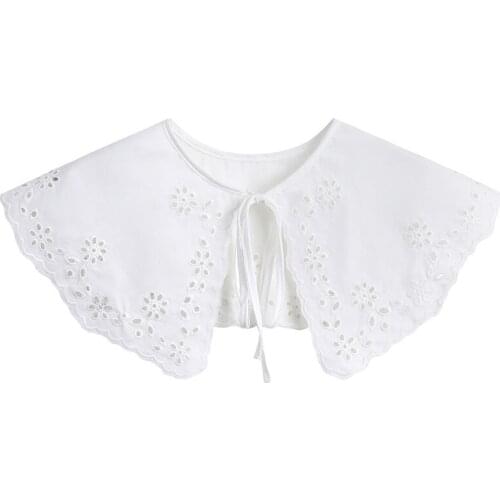Women Lovely Hollow Embroidery False Collar Breathable Summer White Collar Necklace Dress Shirt Collar Shawl Detachable Collars