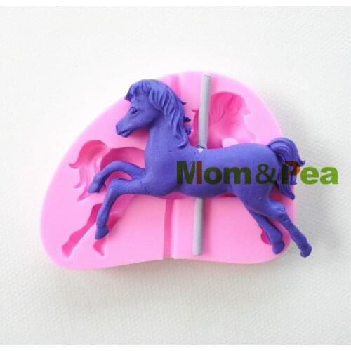 Mom&Pea 0786 Free Shipping Turning Horse Shaped Silicone Mold Cake Decoration Fondant Cake 3D Mold Food Grade