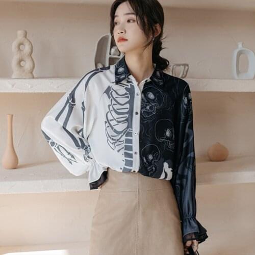 2021 Spring Fashion Womens Blouses loose shirts Vintage Harajuku Printing lantern Sleeve Shirts Blusas Mujer Female