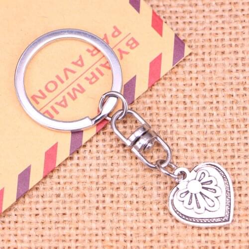 New Fashion Keychain 17x20mm heart flower Pendants DIY Men Jewelry Car Key Chain Ring Holder Souvenir For Gift