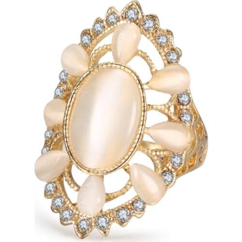 Light Yellow Gold Color Alloy Flower Cat Eye Stone with Rhinestone Finger Ring for Elegant Women Jewelry