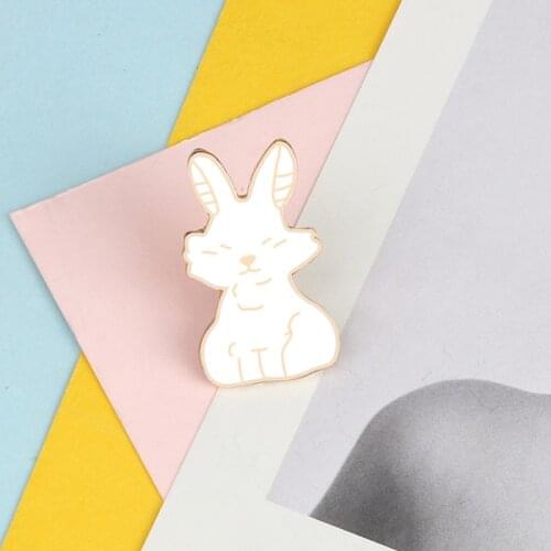 White Rabbit Brooches Cute Animal Enamel Pins Women Bag Clothes Fashion Lapel Pin Button Badges Cartoon Jewelry Gift for Friends