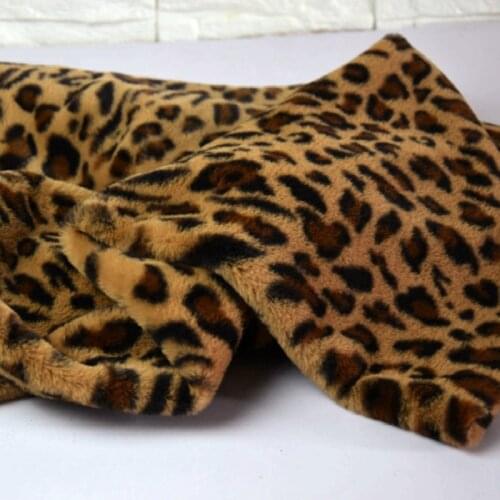 New animal printed plush fabric leopard pattern fabric leopard dot leopard ring clothing fabric imitation leather grass