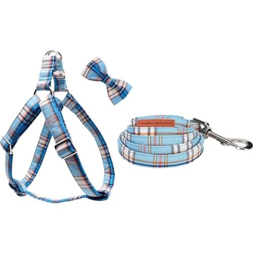 Unique Style Paws Blue Plaid Christmas Dog Harness with Bowtie Dog Leash Adjustable Buckle Pet Supplies