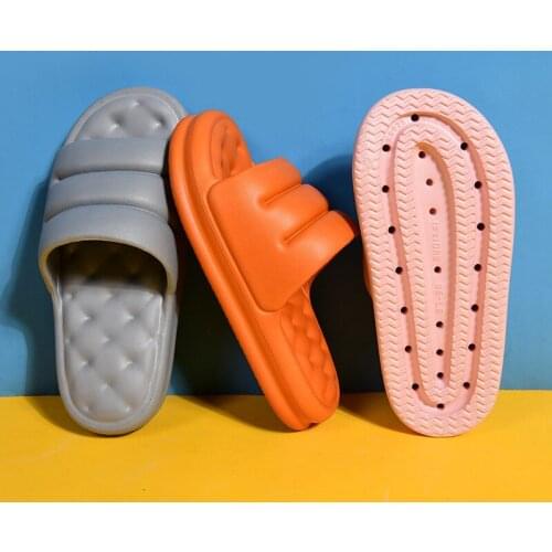 WOTTE EVA Hole Leaking Slippers Men Bathroom Shoes Women Slides Anti-slip Indoor Home Soft Slippers Household Bath Sandals Men