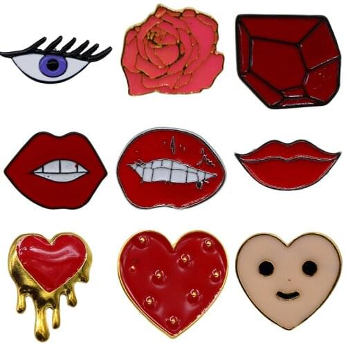 Wholesale Hot Sale Fashion Cute Sexy Red Lips Enamel Pin Brooch Creative Cartoon Badges Decoration Pins Brooches For Women Men