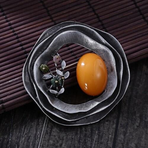 Vintage Large Round Resin Flower Brooches For Women 2019 Exquisite Hollow Brooch Pins For Men Plant Jewelry Wholesale