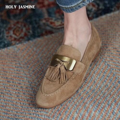 Hot Sale Kid Suede Women Flat Shoes Hanged Tassel Loafers Ladies Shoes Woman Slip-on Casual Walk Shoes for Women 2021 Spring New