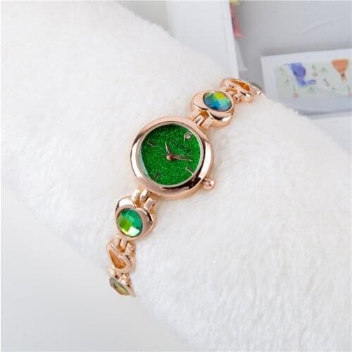 2020 New Star Sky Quartz Watch Fashion Trend Korean Womens Watch