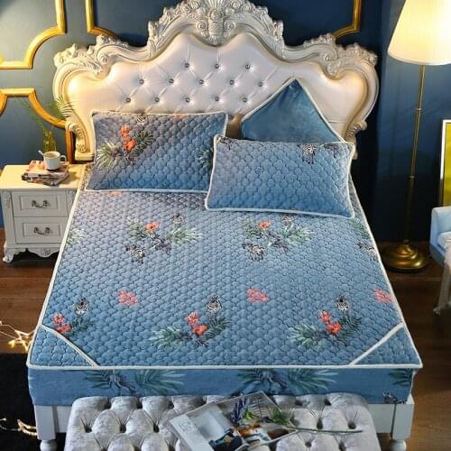 Thickened Mattress Cover Warm Crystal Velvet Fitted Sheet Nonslip Bed Protector Dust-proof Bedding Set Bed Mattress Toppers