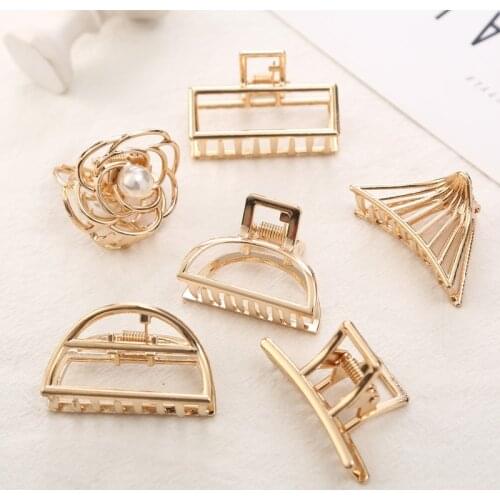 1Pcs Vintage Seashell Fashion Hair Accessories for Women Modern Stylish Hair Claw Hair Clips Bun Maker Make Hair Styling Tool