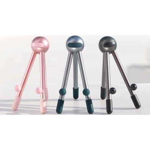Mini Tripod Spaceman Desk Stand Mobile Phone Holder For IPhone IPad Adjustable Phone Tablet Holder Universal Stand Alien Bracket