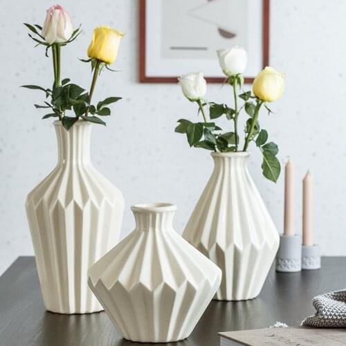 Nordic Creative Ceramic Cracked Glaze Origami Line Vase Decoration Dried Flower Plant Arrangement Vase Home Decorat Ornaments
