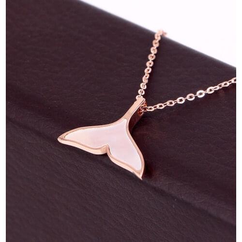 New Elegant And Beautiful Fishtail Shell Pendant Necklace For Women Love Gift Jewelry Titanium Steel Gold Color Necklace