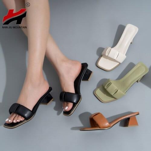 2021 Women Sandals Summer Thick Heel Slippers Simple Solid Color Sandals Square Head Shoes Woman Plus Size 42