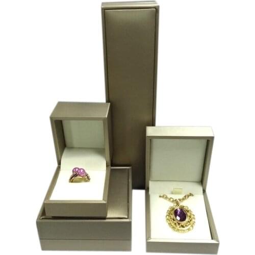 Quality PU Jewelry Packing Box Proposal Ring Gift Box Necklace Pendant Bracelet Storage for Jewelry Store or Home Collection