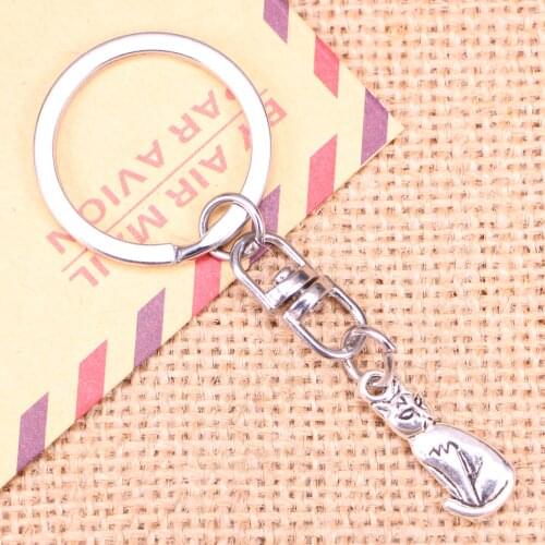New Fashion Keychain 22x9mm cat Pendants DIY Men Jewelry Car Key Chain Ring Holder Souvenir For Gift