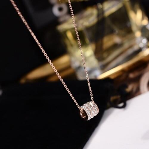YUN RUO 2018 New Arrival Rose Gold Color Luxury Zircon Cylinder Pendant Necklace Fashion Titanium Steel Woman Jewelry Not Fade