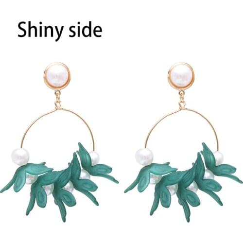 Peadrglf New Fashion Brand Jewelry Summer Style Flower Stud Earrings for Women Pierced Elegant Pearl Gift Earrings Accessories
