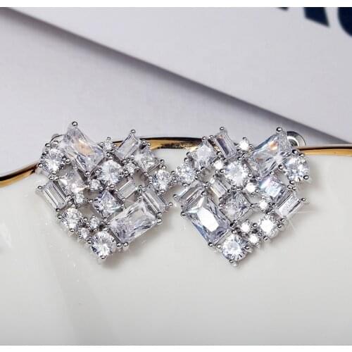 Huitan Luxury New Heart Design Women Stud Earring Full Paved CZ Romantic Female Wedding Engagement Earrings Jewelry High Quality