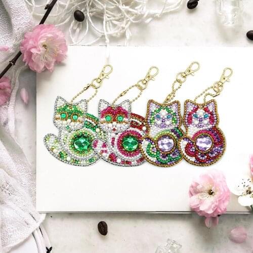 New Stylre 4pcs Cute Cat Pattern Diamond Keychain Keyring Diamond Painting Cross Stitch Special Shaped Diamond Bag Pendant YSK50