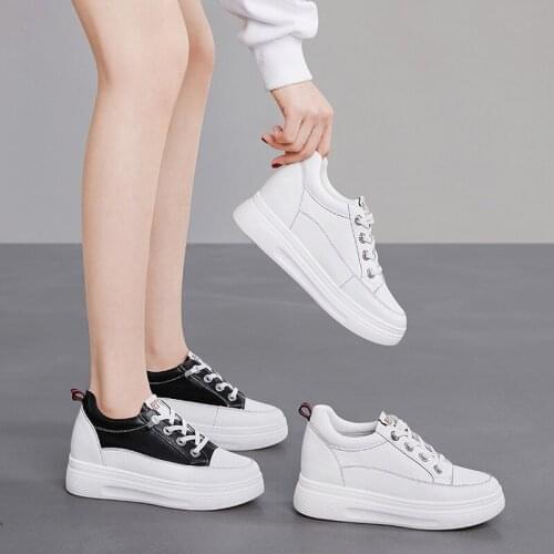 Fashion sports shoes womens shoes 2021 new autumn all-match flat shoes Lace-up travel casual shoes Split Leather running