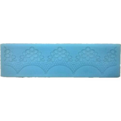 Aki's Gift Cake Molds