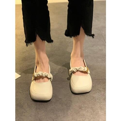 Street Shooting Wild Flat White Shoes Spring And Summer New Fashion Square Toe Large Size Ladies Single Shoes