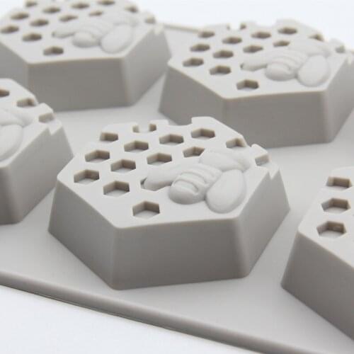 New Creative 6 Holes Honey Bee Honeycomb Silicone Soap Mold DIY Handmade 3D Cake Mould Easy To Demolding Soap Making Craft K131