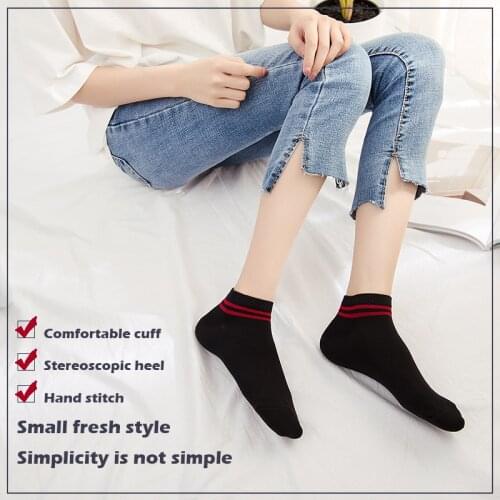Classic Women Stripes Cotton Socks Spring and Summer School Hip hop Skate Short Harajuku Sports Black White Cheap Sock Girls Sox