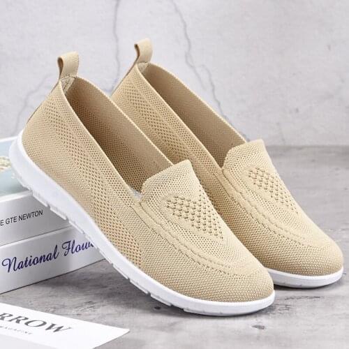 2021 New Style Old Beijing Cloth Shoes Womens Soft Bottom Non-Slip Middle-aged Leisure Cloth Flat Bottom Mom Shoes Female Shoes