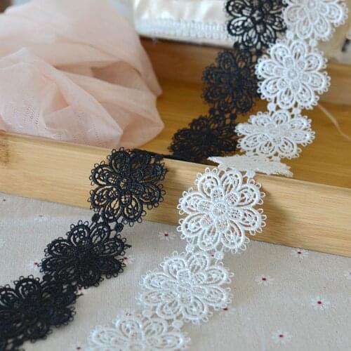 2yards/lt 5cm High Quality White / Black Flower Embroidery Lace Trim Ribbon Fabric for Sew DIY Handmade Materials Accessories