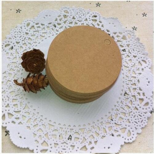 200Pcs/ Lot 5*5cm Small Size Round Clothes Kraft Paper Hang Price Tag Event Present Card Scrapbooking Paper Label White Bookmark