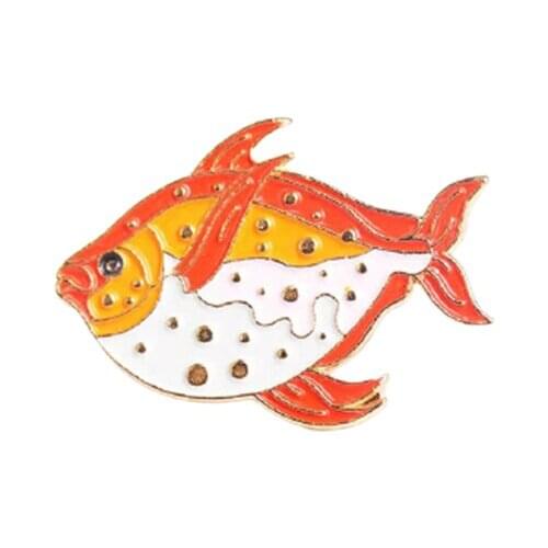Cartoon goldfish brooch Tropical fish all-match alloy enamel pin Bag decoration badge Gift for friends